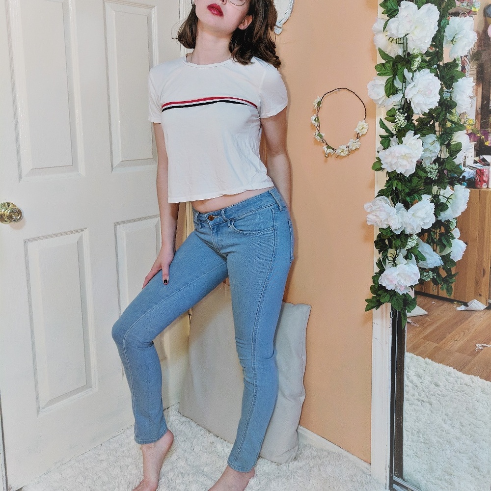 Medium wash skinny jean